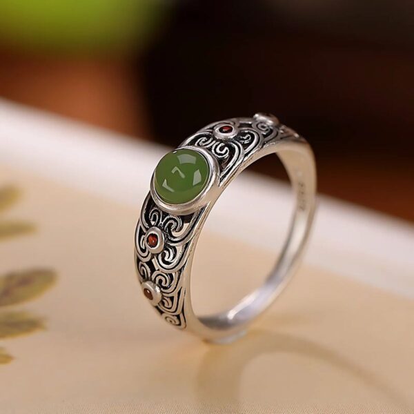 handmade fashion accessories silver ring with stone emerald green color