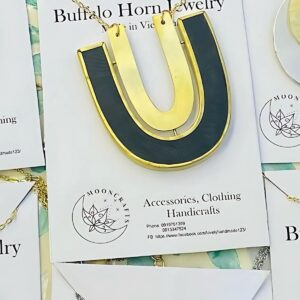 buffalo horn necklace with copper plated accessories