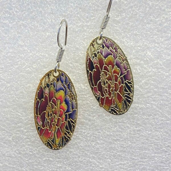 single earrings for women with oval shape and sunset bloom field pattern
